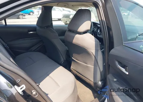 2021 Toyota Corolla Le z USA, uszkodzony, nr VIN 5YFEPMAE8MP232506